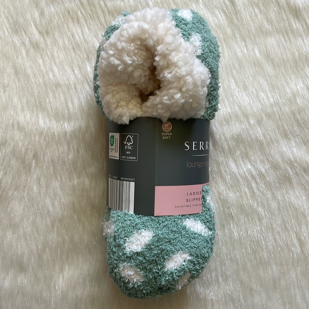 Serra Lounge Wear Green & White Super Soft Plush Faux Fur Non-Slip Slipper Socks